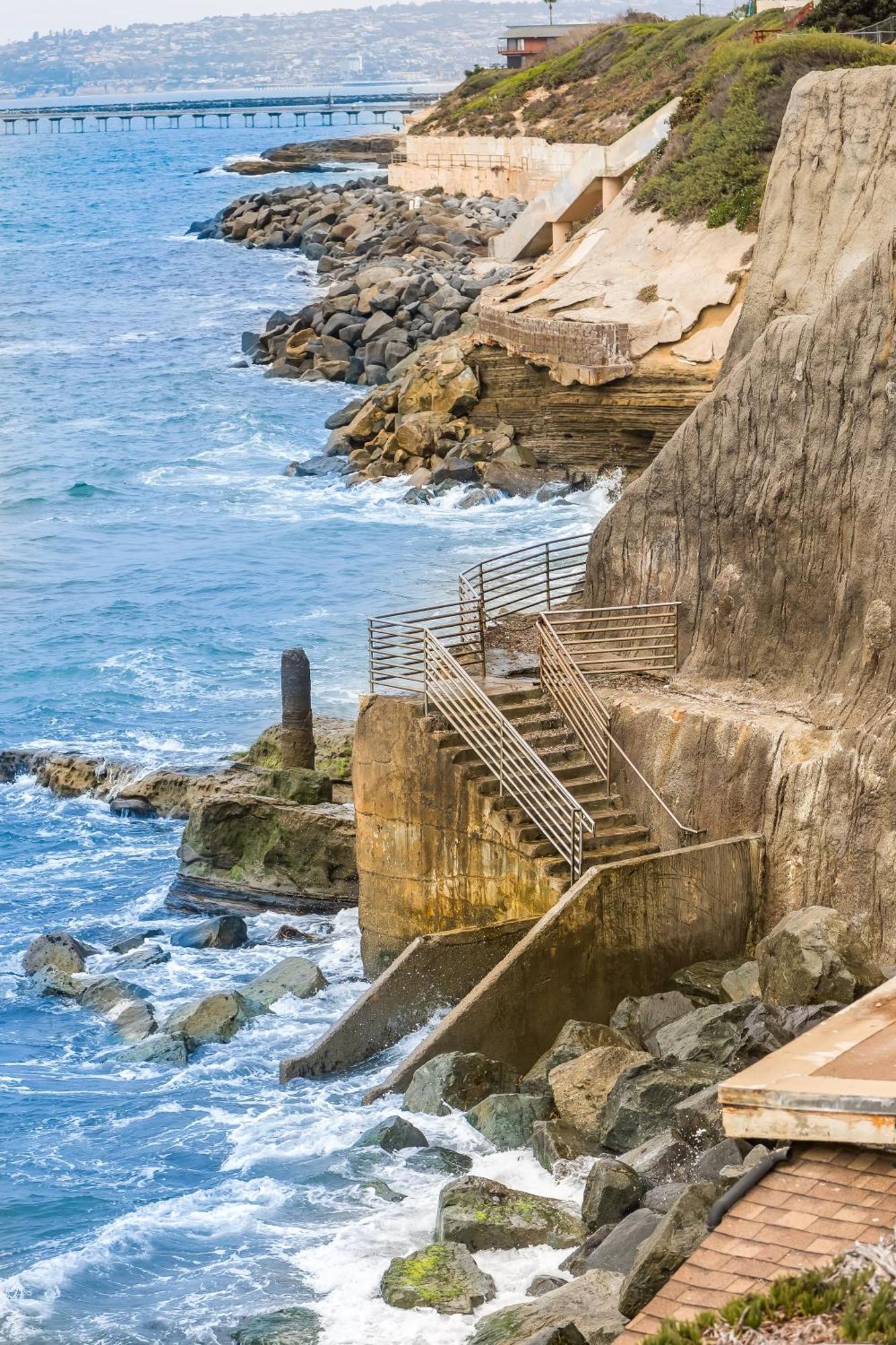P1486a - Cliffs Oceanfront Holiday home San Diego
